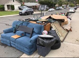 Junk Removal & Hauling Service